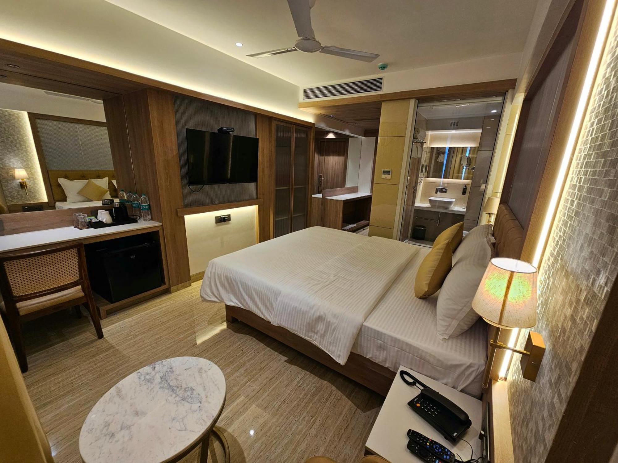Hotel Golden Nest Thane Exterior foto